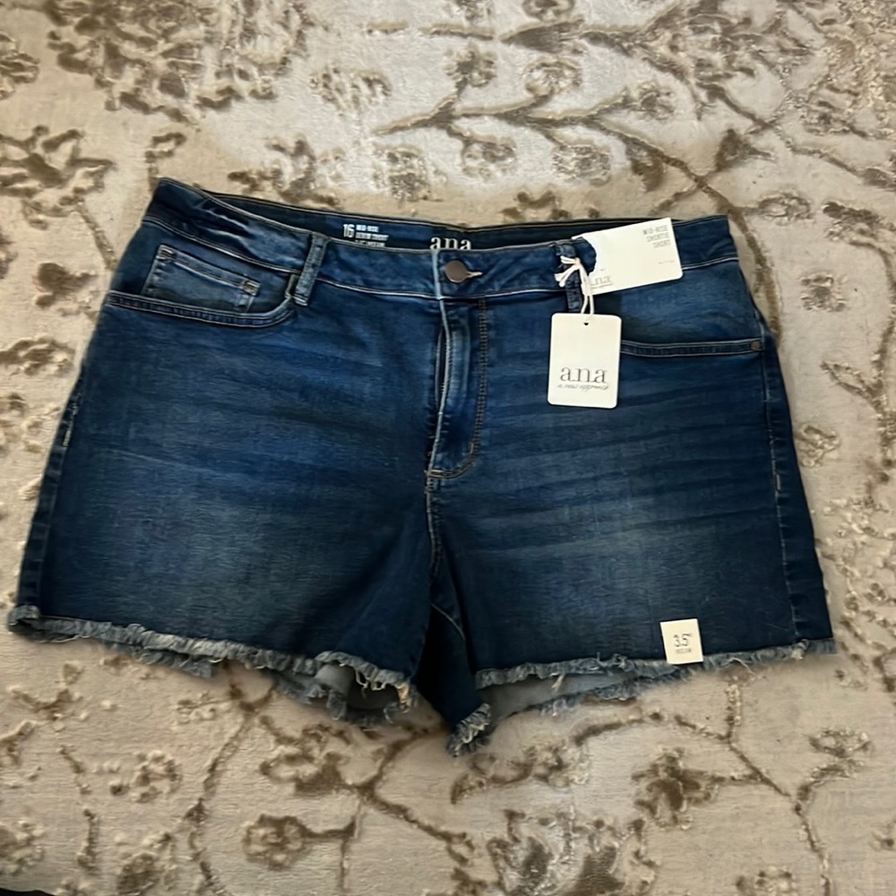 NWT: a.n.a. Denim shorts